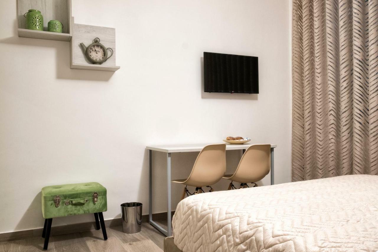 Double Room Private Bathroom