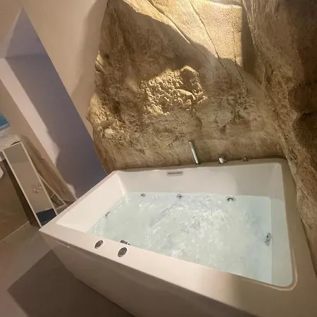 B&B Suite Anfiteatro Pozzuoli-2